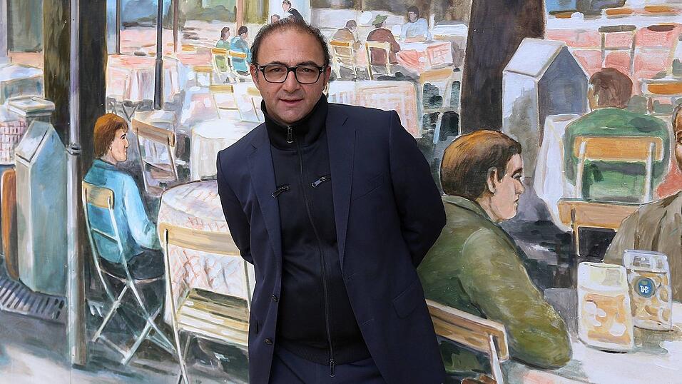 Su Turhan, der Autor der Krimis um den M&uuml;nchner Ermittler Zeki Demirbilek, lebte in Straubing, bis er 18 war. Seine ersten beiden Romane wurden verfilmt und von der ARD ausgestrahlt.