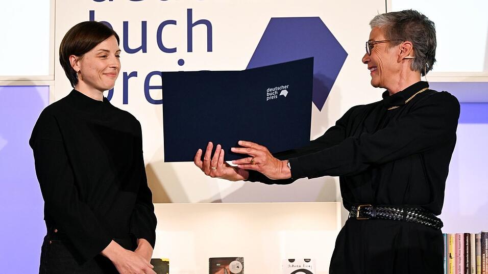 Im letzten Jahr gewann Dorothee Elmiger den Buchpreis. (Archivbild) Im letzten Jahr gewann Dorothee Elmiger den Buchpreis. (Archivbild)
