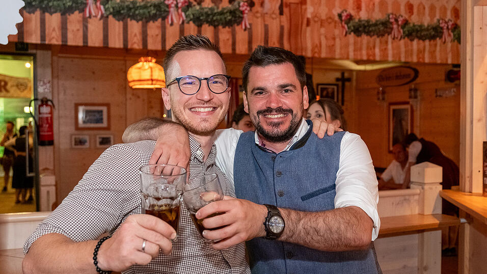 Die Partybilder vom Sonntag, 13. August 2023, aus dem Festzelt Reisinger. Die Partybilder vom Sonntag, 13. August 2023, aus dem Festzelt Reisinger.