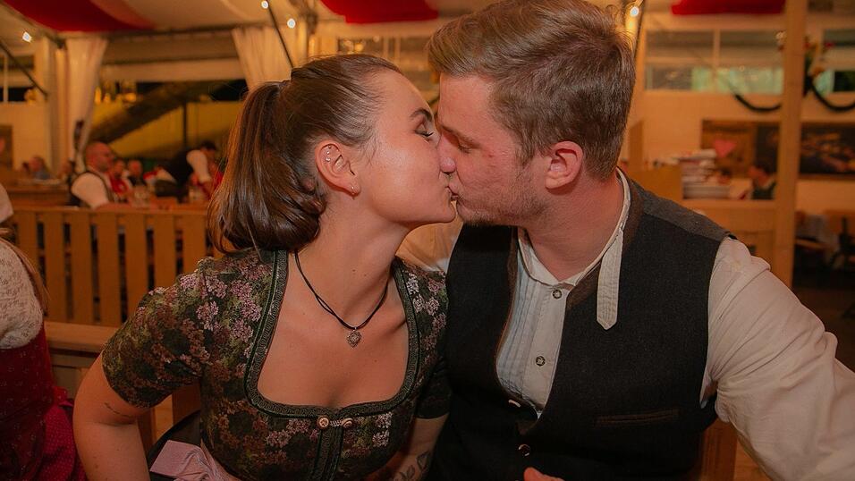 Die Partybilder von Donnerstag, 18. August 2022, aus dem Festzelt Greindl.