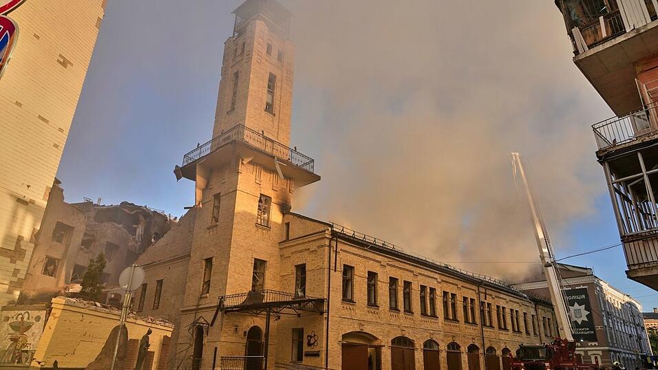 Russland griff laut Milit&auml;rverwalter Tymur Tkatschenko erstmals gezielt historische Architektur und Gedenkst&auml;tten an.