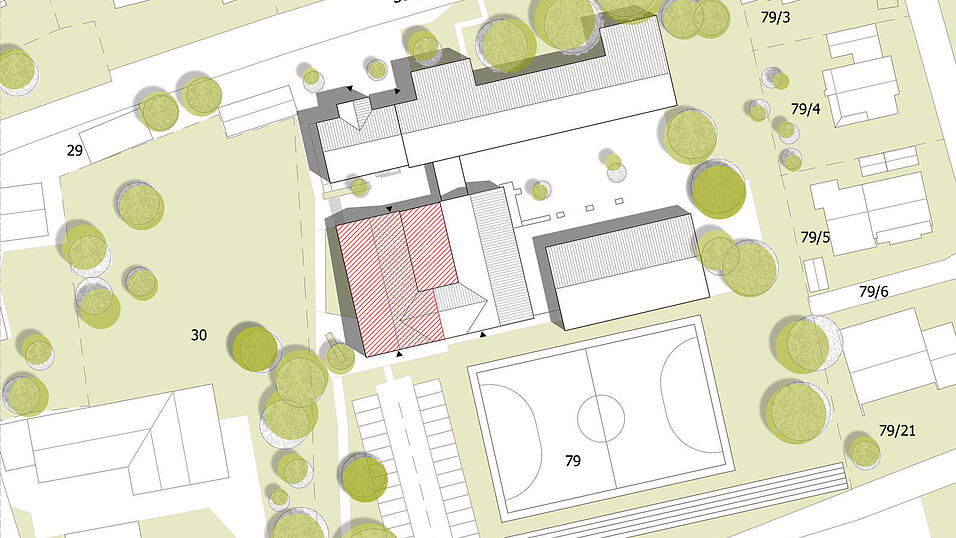 Der Lageplan zeigt mit rot schraffierter Fl&auml;che den Erweiterungsbau f&uuml;r die Ganztagsbetreuung.