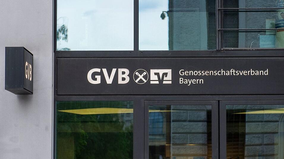 Die Zentrale des bayerischen Genossenschaftsverbands. Volks- und Raiffeisenbanken melden einen sprunghaften Anstieg der Immobilienkreditvergabe. (Archiv)