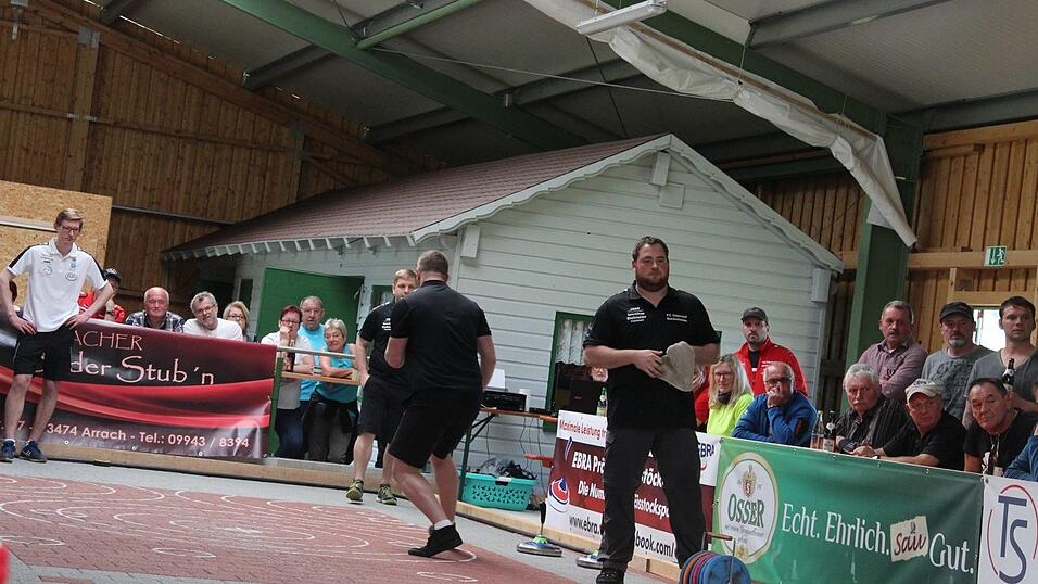 Trotz einer 3:1-F&uuml;hrung mussten sich die Buam aus dem Lamer Winkel am Ende dem TSV Hartpenning verdient mit 3:7 geschlagen geben.