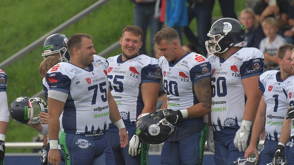Familie, Freunde, Barbecue: Die Spieler der Straubing Spiders wissen ganz genau, wie sie sich die Nacht von Sonntag auf Montag um die Ohren schlagen.