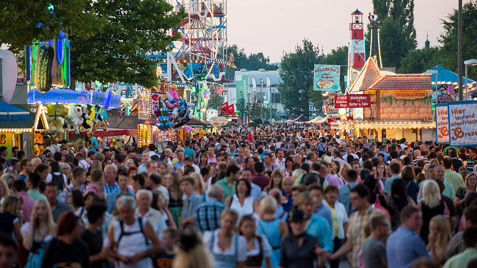 Impressionen vom Gäubodenvolksfest. Foto: Mathias Adam Impressionen vom Gäubodenvolksfest. Foto: Mathias Adam