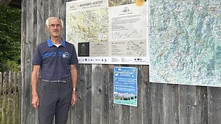 Franz-Xaver Six ist seit vielen Jahren als Wanderführer und Mountainbike-Guide rund um Sankt Englmar unterwegs. Auf seiner Website beschreibt er ausführlich verschiedene Routen. Franz-Xaver Six ist seit vielen Jahren als Wanderführer und Mountainbike-Guide rund um Sankt Englmar unterwegs. Auf seiner Website beschreibt er ausführlich verschiedene Routen.