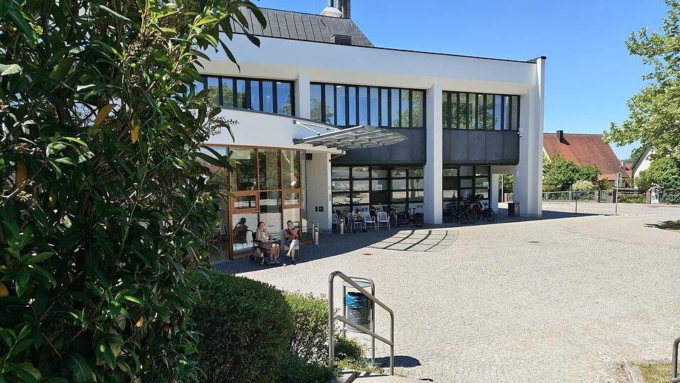 Der Verwaltungsrat der LA-Regio Kliniken hat am Montag entschieden, dass Vilsbiburg eine Fachklinik werden soll. Jetzt m&uuml;ssen Stadtrat Landshut und Kreistag dar&uuml;ber abstimmen.