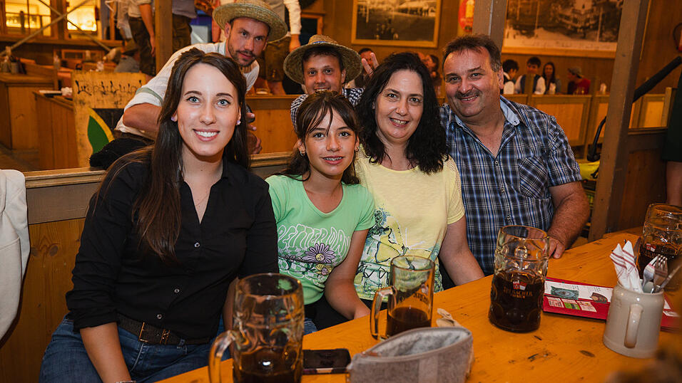 Die Partybilder vom Sonntag, 18. August, aus dem Festzelt Kr&ouml;nner.