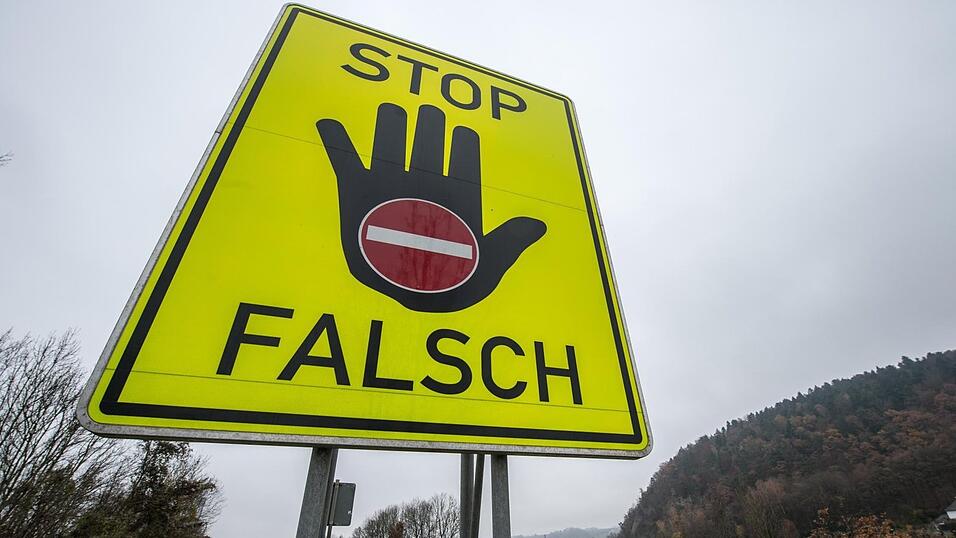 Falschfahrer verursachen oft schwere Unf&auml;lle. In diesem Fall ging es gerade noch einmal gut.