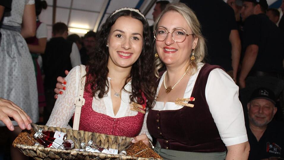 Zur Musik von Headless wurde ausgelassen gefeiert.