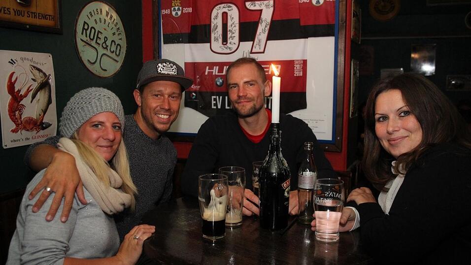 So wurde am Samstag, 23. Oktober, im Irish Pub in Landshut gefeiert - die Partybilder. So wurde am Samstag, 23. Oktober, im Irish Pub in Landshut gefeiert - die Partybilder.