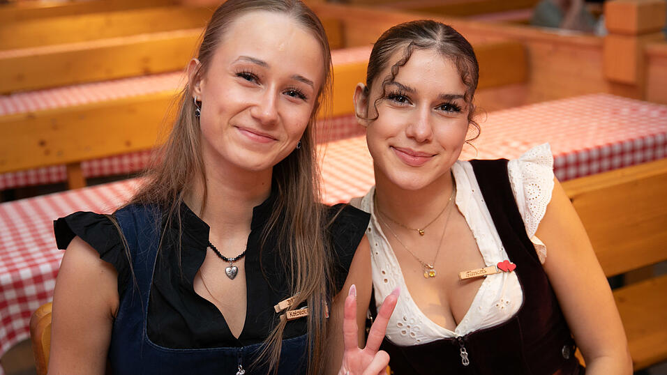 Die Partybilder vom Sonntag, 17. August, aus dem Festzelt Reisinger. Die Partybilder vom Sonntag, 17. August, aus dem Festzelt Reisinger.