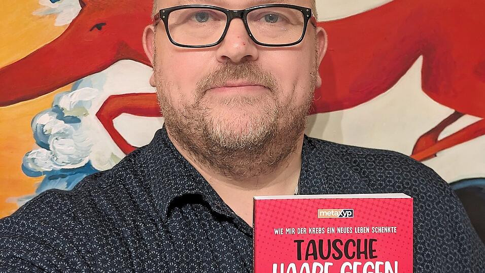 Lymphdrüsenkrebs, der sich bereits in der Lunge manifestiert hat. So lautet die Diagnose, die Michael Schnitzbauer 2012 erhielt. 'Was will man machen', sagt der damals 32-Jährige und tritt die Chemo an. Er macht das Beste draus. Etwa zur gleichen Zeit beginnt er seine Autobiografie.