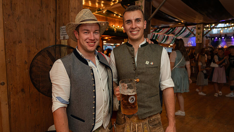 Die Partybilder vom Donnerstag, 17. August 2023, aus dem Festzelt Weckmann.