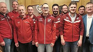 B&uuml;rgermeister Heinz Niedermayer (2.v.r.) w&uuml;nschte der neu gew&auml;hlten Vorstandschaft des Sportvereins Rimbach alles Gute.