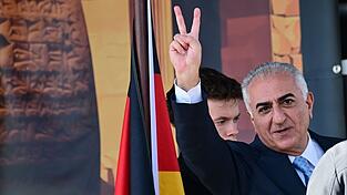 Sprach vor Tausenden Unterst&uuml;tzern: Reza Pahlavi.