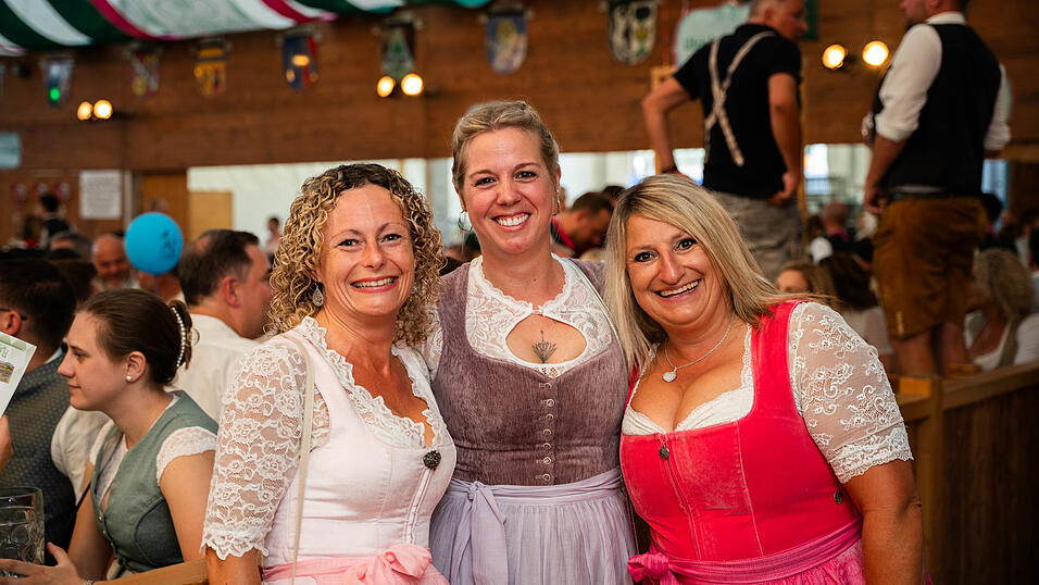 Die Partybilder vom Freitag, 14. August, aus dem Festzelt Weckmann. Die Partybilder vom Freitag, 14. August, aus dem Festzelt Weckmann.