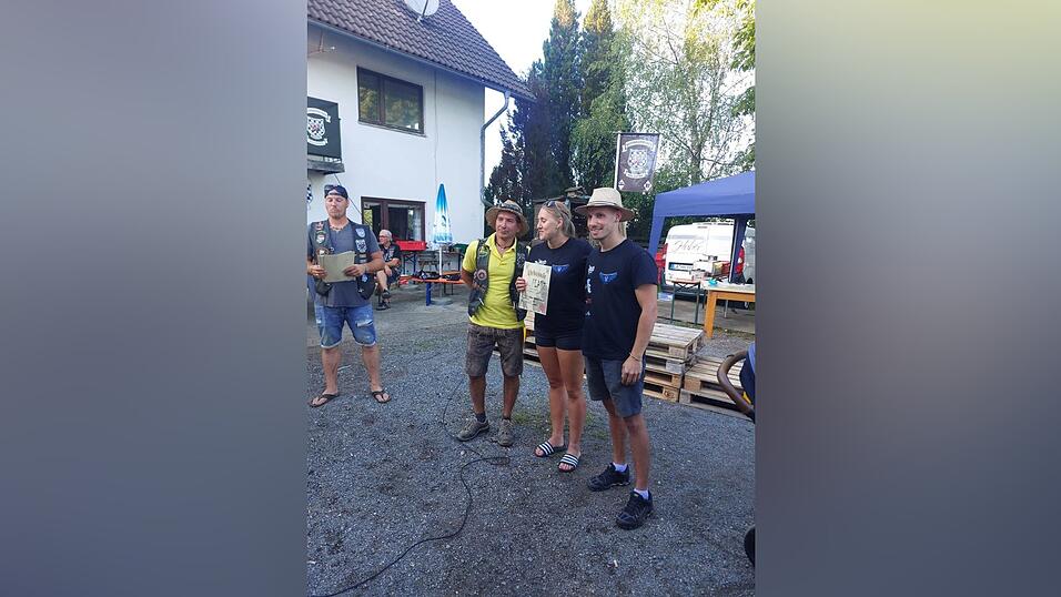 So lief das Mofarennen der Motorradfreunde Adlkofen: So lief das Mofarennen der Motorradfreunde Adlkofen: