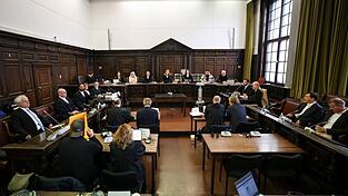 Im Prozess am Hamburger Landgericht wird der Vater der Block-Kinder befragt.