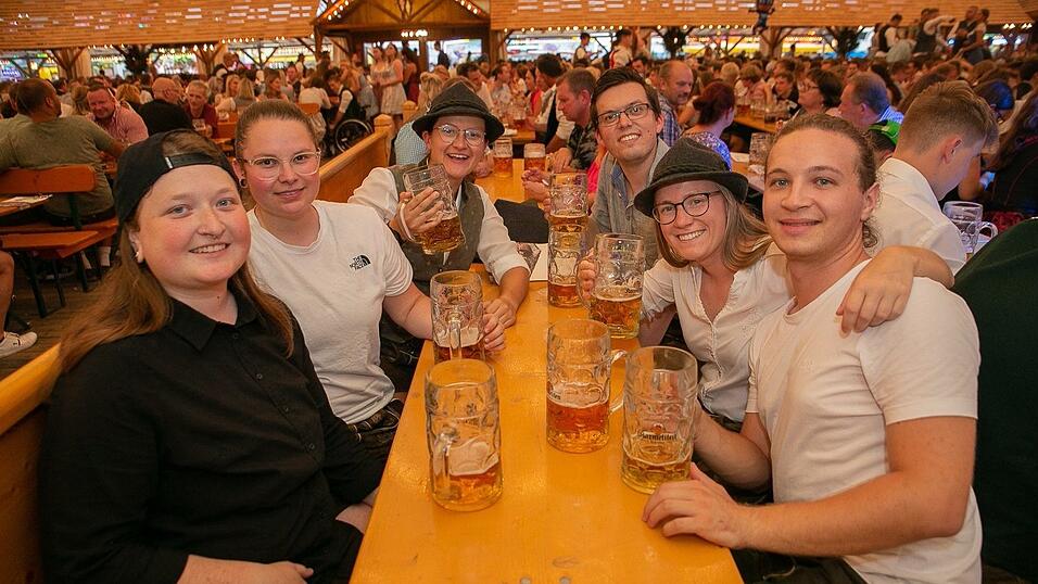 Die Partybilder von Donnerstag, 18. August 2022, aus dem Festzelt Nothaft.