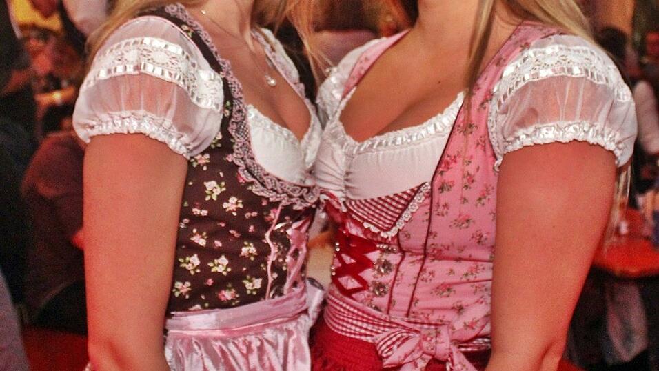 Die besten Bilder vom Wein- und Wei&szlig;bierfest des Burschenvereins Arth und der M&auml;dchengruppe.