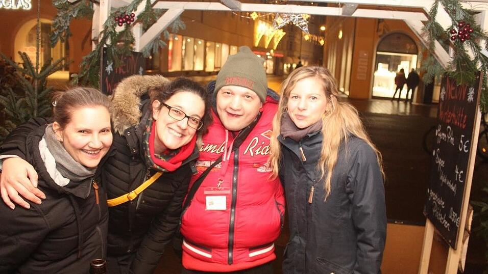 In Landshut lockten am Wochenende der Kunsthandwerkermarkt und die H&uuml;ttengaudi zahlreiche Besucher an.