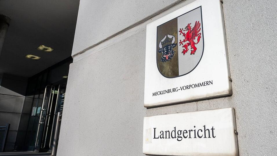 Am Dienstag fiel das Urteil im Totschlagprozess gegen einen 75-J&auml;hrigen aus Waren an der M&uuml;ritz. Er hat seine Ehefrau mit einem Messer get&ouml;tet. (Archivbild)