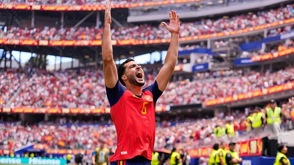 Schon wieder Matchwinner: Mikel Merino traf zum 2:1. Schon wieder Matchwinner: Mikel Merino traf zum 2:1.