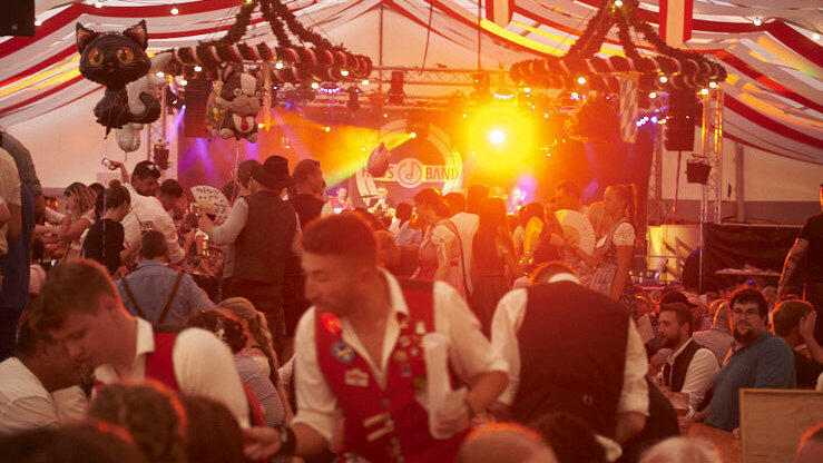 Die Partybilder vom Donnerstag, 14. August, aus dem Festzelt Lechner. Die Partybilder vom Donnerstag, 14. August, aus dem Festzelt Lechner.
