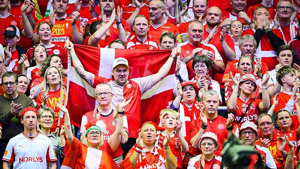 Das DHB-Team spielt am Montagabend auch gegen Tausende Fans. (Archivbild)