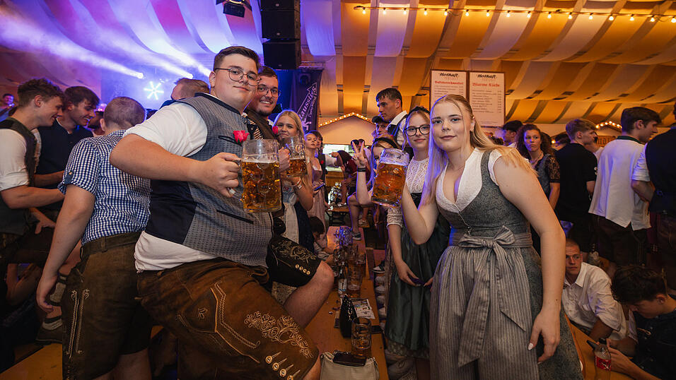 Die Partybilder vom Sonntag, 18. August, aus dem Festzelt Nothaft. Die Partybilder vom Sonntag, 18. August, aus dem Festzelt Nothaft.
