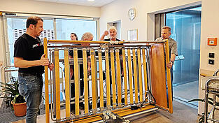 Alles muss bewegt werden - und alle helfen mit.