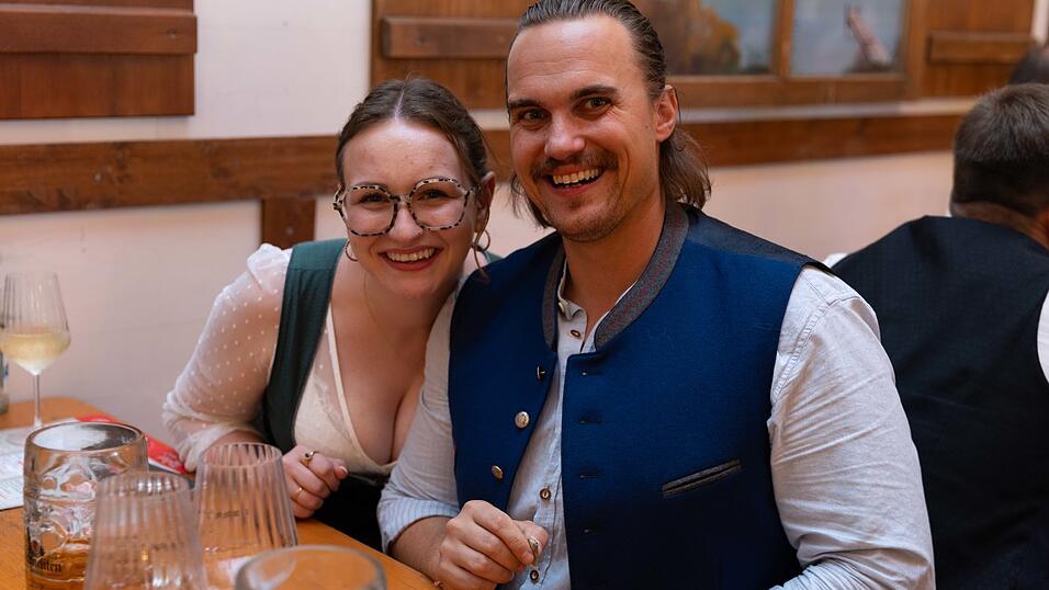 Die Partybilder vom Freitag, 7. August, aus dem Festzelt Greindl. Die Partybilder vom Freitag, 7. August, aus dem Festzelt Greindl.