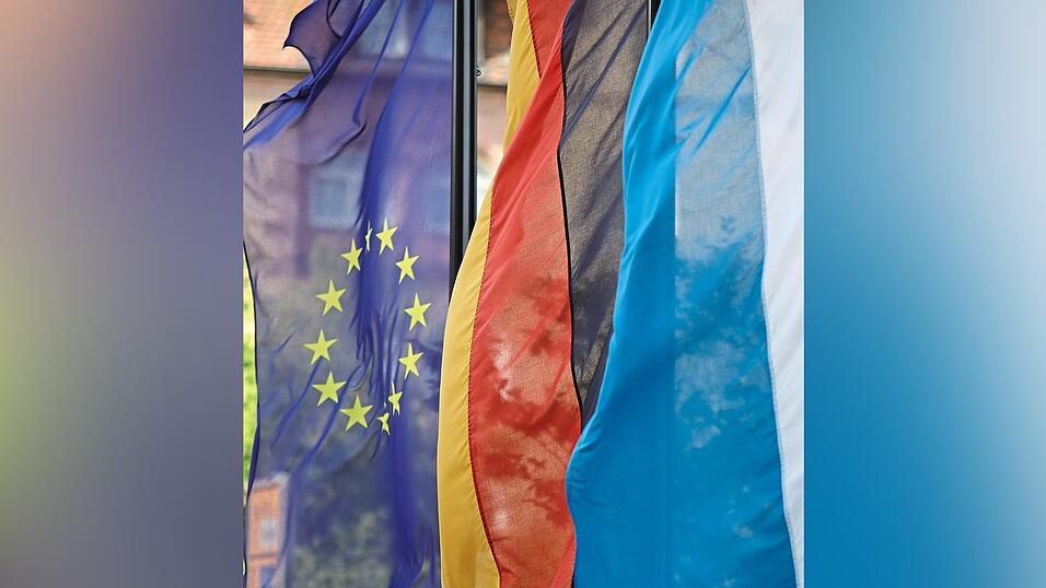Auch im Landkreis ist die Integration von Migranten weiterhin ein großes Thema. Auch im Landkreis ist die Integration von Migranten weiterhin ein großes Thema.
