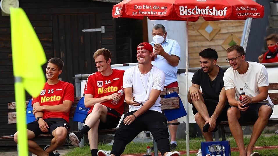Der SSV Jahn Regensburg hat am Samstagnachmittag 4:0 gegen die SpVgg Bayreuth gewonnen.
