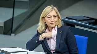 Die Reformvorschläge von Bundesgesundheitsministerin Nina Warken (CDU) stoßen teils auf heftige Kritik. Die Reformvorschläge von Bundesgesundheitsministerin Nina Warken (CDU) stoßen teils auf heftige Kritik.