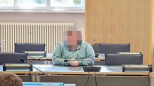 Unter dem Chatnamen „Titan” wollte sich der geständige Täter wohl auch noch an ein fünftes Opfer heranmachen. Diese Anzeige brachte das Verfahren erst ins Rollen. Unter dem Chatnamen „Titan” wollte sich der geständige Täter wohl auch noch an ein fünftes Opfer heranmachen. Diese Anzeige brachte das Verfahren erst ins Rollen.