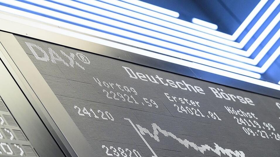 Eine neue staatliche Förderung soll die Menschen für Altersvorsorge über die Börse begeistern. (Archivbild) Eine neue staatliche Förderung soll die Menschen für Altersvorsorge über die Börse begeistern. (Archivbild)
