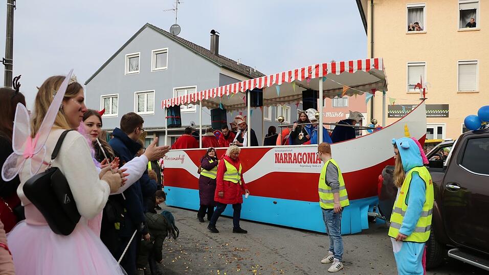 Beim Bogener Faschingsumzug war einiges geboten.