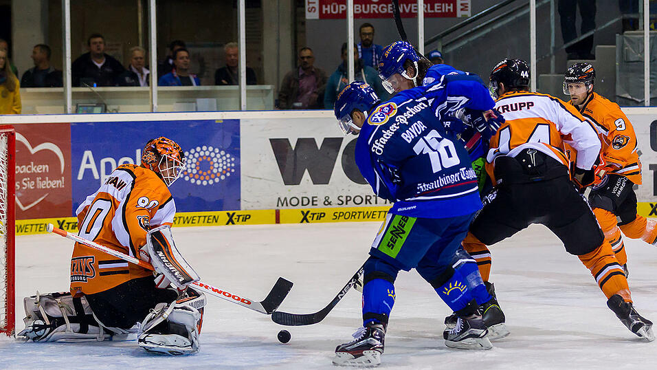 Die Tigers verlieren gegen Wolfsburg mit 2:4. Die Tigers verlieren gegen Wolfsburg mit 2:4.