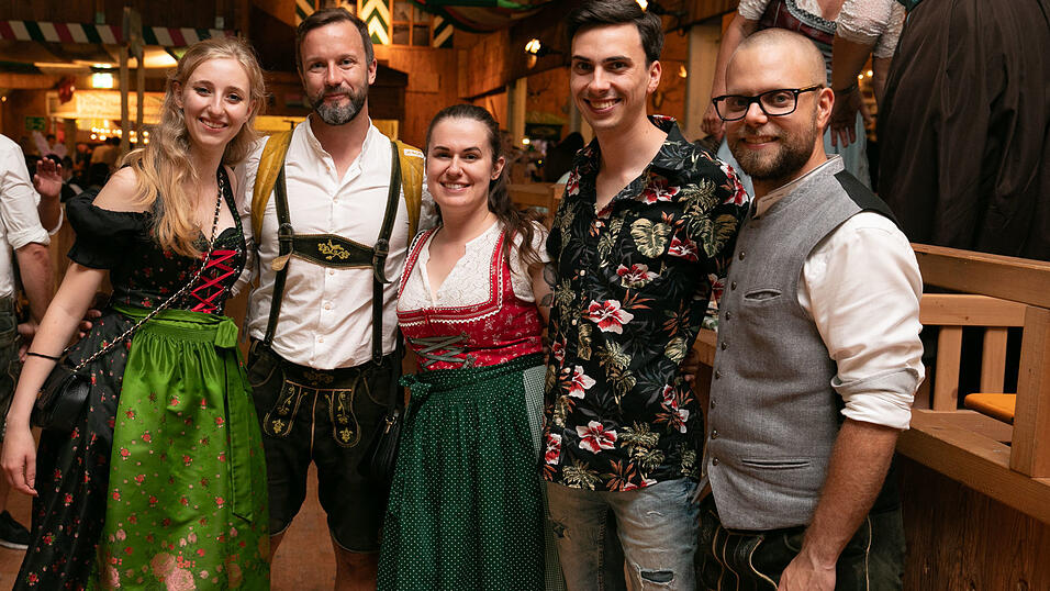 Die Partybilder vom Mittwoch, 13. August, aus dem Festzelt Weckmann. Die Partybilder vom Mittwoch, 13. August, aus dem Festzelt Weckmann.