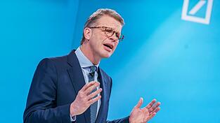 Deutsche-Bank-Vorstandschef Christian Sewing ist zufrieden mit dem abgelaufenen Jahr. Deutsche-Bank-Vorstandschef Christian Sewing ist zufrieden mit dem abgelaufenen Jahr.