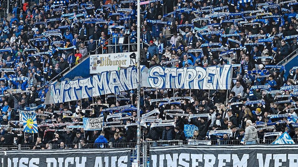 Fanproteste bei der TSG Hoffenheim gegen Spielerberater Roger Wittmann Fanproteste bei der TSG Hoffenheim gegen Spielerberater Roger Wittmann