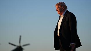 Trump k&uuml;ndigt eine neue Initiative in der Stra&szlig;e von Hormus an - l&auml;sst aber viele Details offen.
