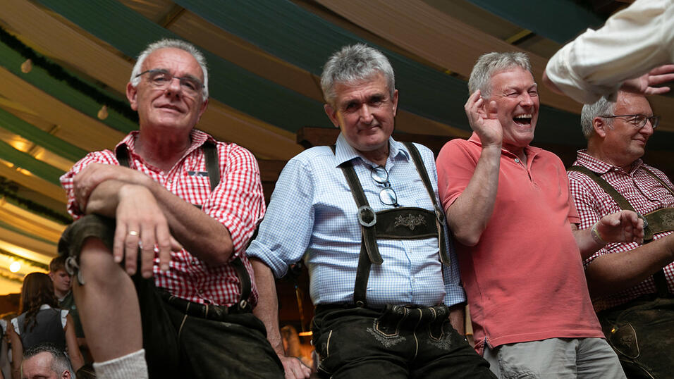 Die Partybilder vom Freitag, 8. August, aus dem Festzelt Wenisch. Die Partybilder vom Freitag, 8. August, aus dem Festzelt Wenisch.