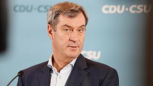 Die Ausrüstung der Bundeswehr muss nach den Worten von CSU-Chef Söder massiv aufgestockt werden. (Archivbild)