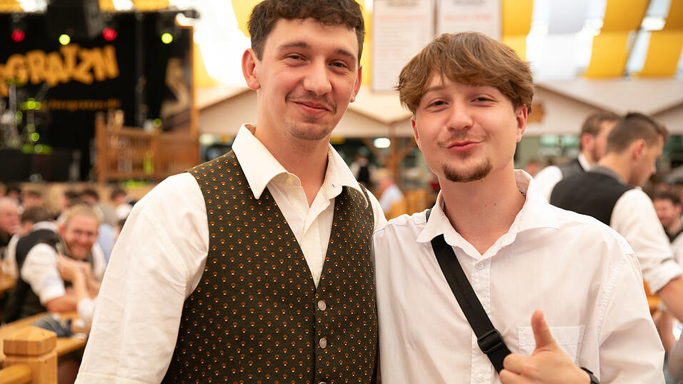 Die Partybilder vom Freitag, 8. August, aus dem Festzelt Nothaft. Die Partybilder vom Freitag, 8. August, aus dem Festzelt Nothaft.