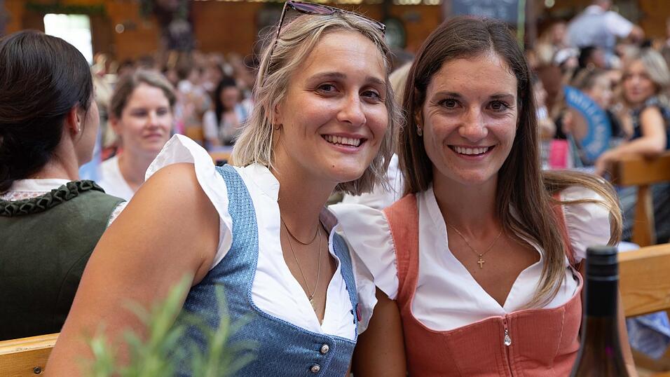 Die Partybilder vom Sonntag, 9. August, aus dem Festzelt Wenisch. Die Partybilder vom Sonntag, 9. August, aus dem Festzelt Wenisch.