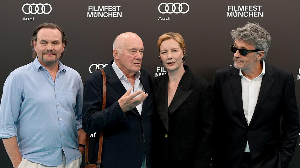 Devid Striesow (l-r), Hanns Zischler, Sandra H&uuml;ller und Regisseur Paweł Pawlikowski pr&auml;sentierten &laquo;Vaterland&raquo; nicht nur in Cannes, sondern auch auf dem Filmfest M&uuml;nchen. (Archivbild)